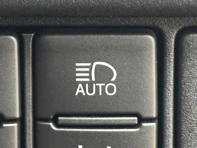 トヨタ ヴォクシーの画像10