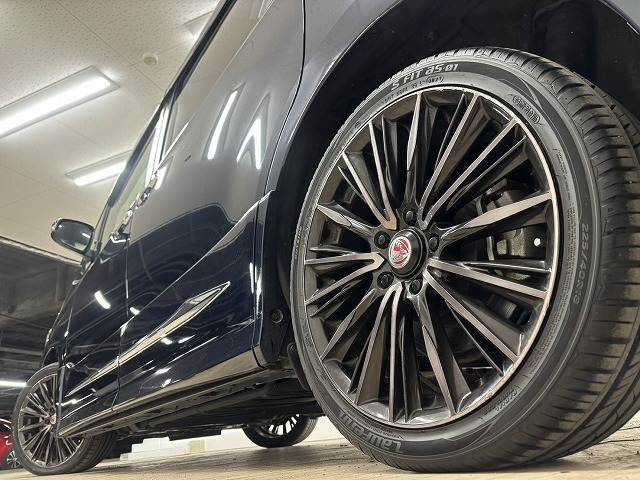 トヨタ ヴォクシーの画像19