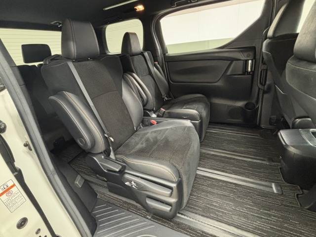 トヨタ&nbsp;ヴェルファイアの画像6