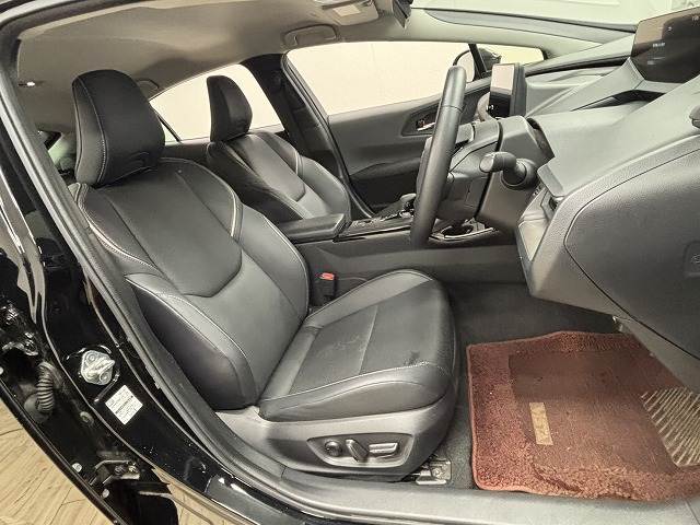 プリウス□Z 内装他