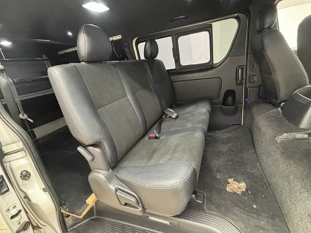 ハイエースバンロングボディスーパーGLダークプライム2 内装他