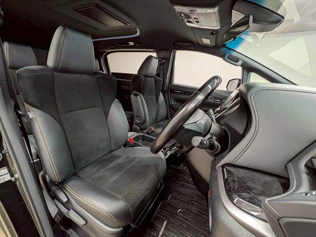 トヨタ&nbsp;ヴェルファイアの画像5