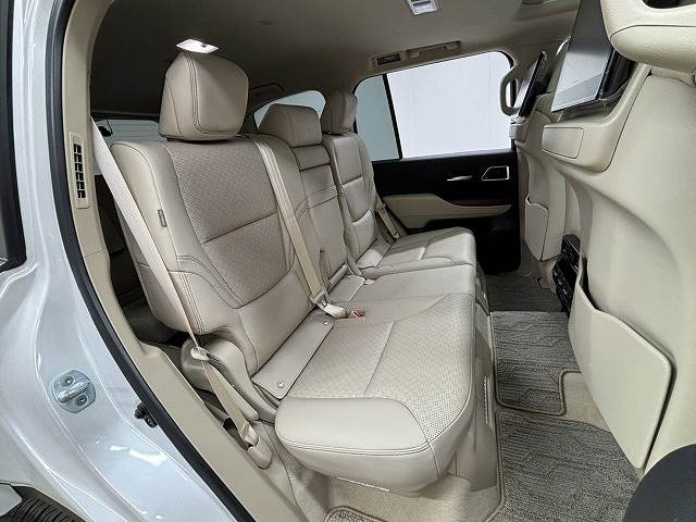 トヨタ ランドクルーザー300系の画像6