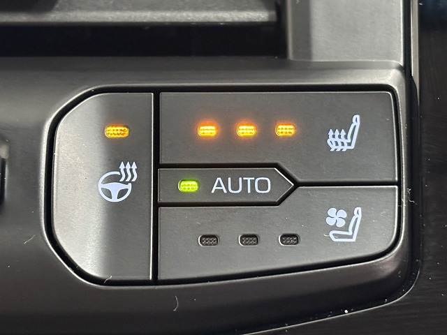 トヨタ ランドクルーザー300系の画像11