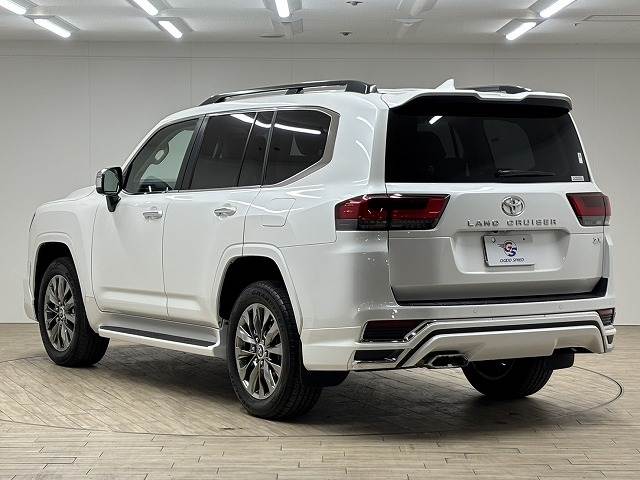 トヨタ ランドクルーザー300系の画像17