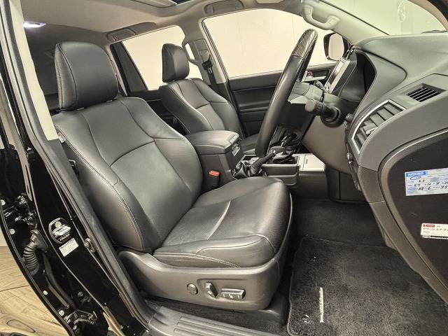 トヨタ&nbsp;ランドクルーザープラドの画像5