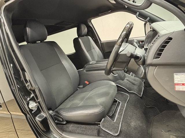 ハイエースバンロングボディスーパーGLダークプライム2 内装他