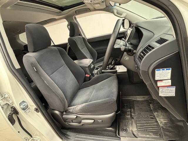 トヨタ&nbsp;ランドクルーザープラドの画像5