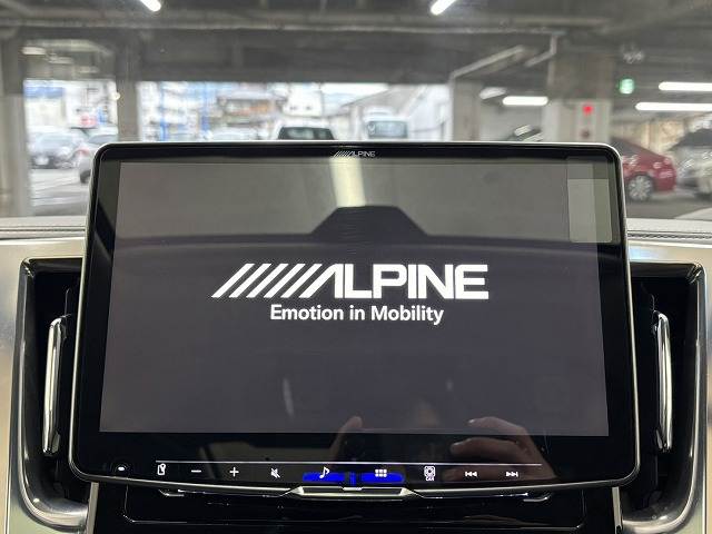 トヨタ&nbsp;ヴェルファイアの画像3