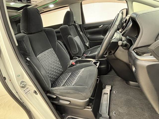 トヨタ&nbsp;ヴェルファイアの画像5