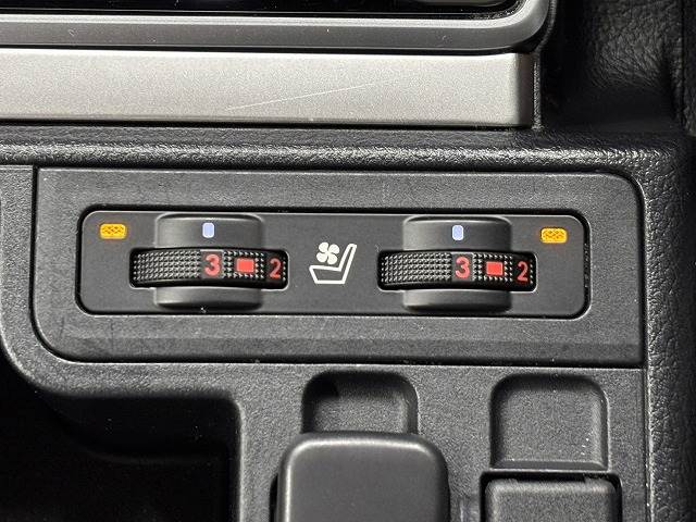 トヨタ&nbsp;ランドクルーザープラドの画像11