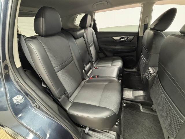 エクストレイル20X エマージェンシーブレーキ パッケージ 内装他