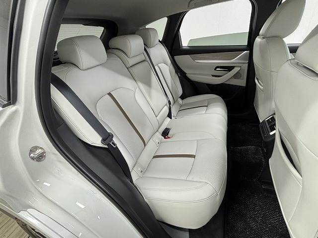 CX-60□XD-HYBRID Exclusive Modern 内装他