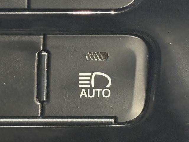 トヨタ&nbsp;プリウスの画像9