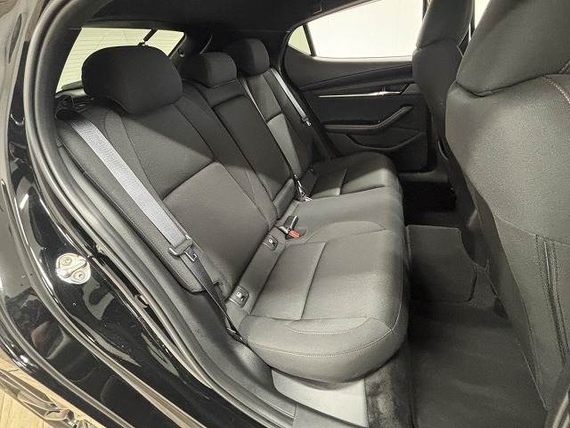 MAZDA3 FASTBACKXD Black Tone Edition 内装他