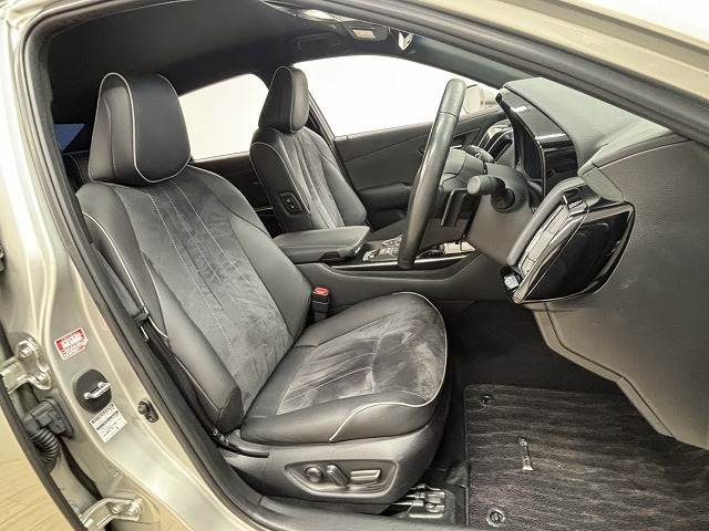 クラウンハイブリッドRS Advance 内装他