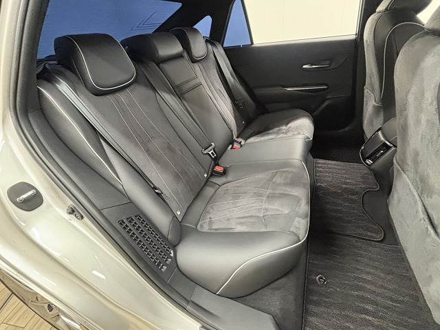 クラウンハイブリッドRS Advance 内装他