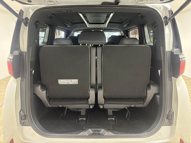 トヨタ&nbsp;アルファードの画像13