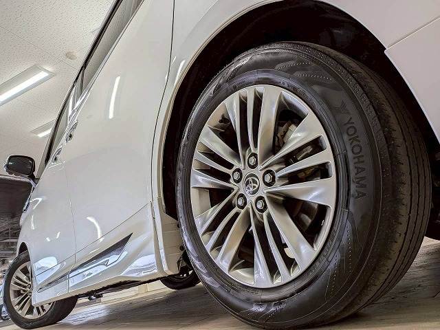 トヨタ アルファードハイブリッドの画像19