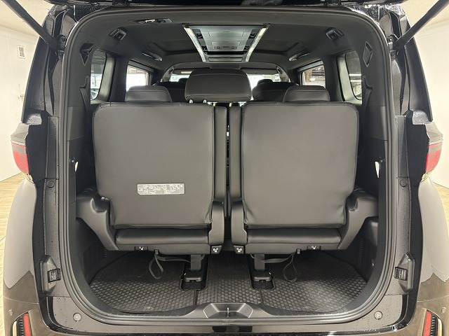 トヨタ ヴェルファイアハイブリッドの画像13
