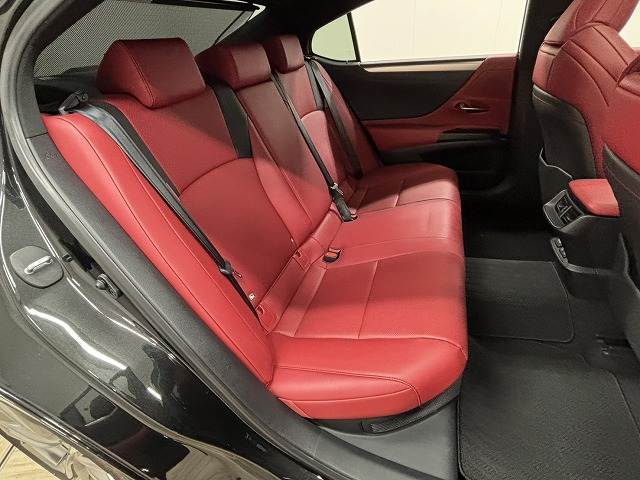 ES□ES300h “F SPORT” 内装他