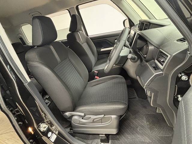 ルーミーカスタムG-T 内装他