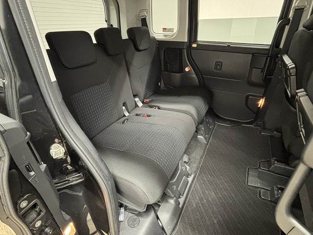 ルーミーカスタムG-T 内装他