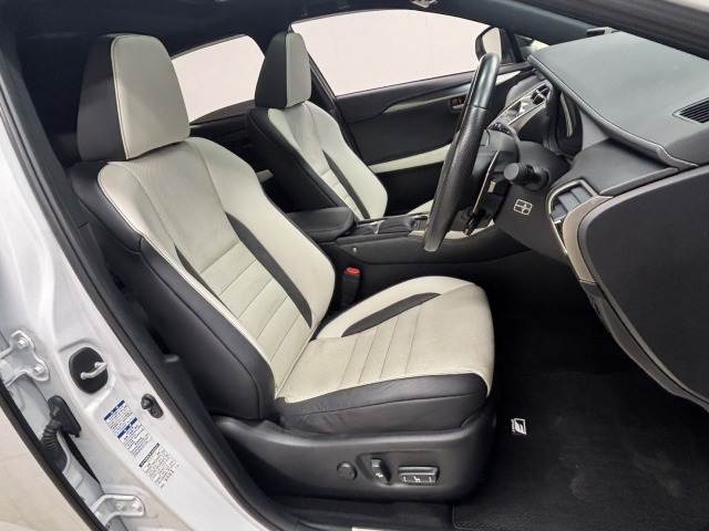 NXNX300h “F SPORT” 内装他