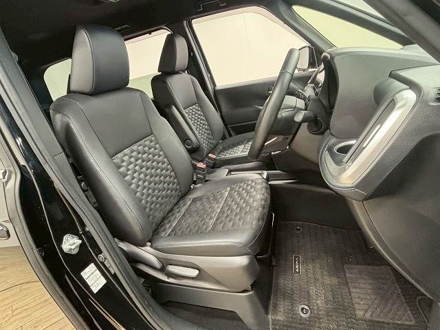 トヨタ&nbsp;ヴォクシーハイブリッドの画像5