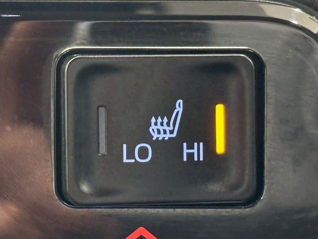 トヨタ&nbsp;ヴォクシーハイブリッドの画像10