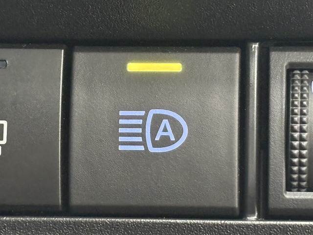 トヨタ&nbsp;ヴォクシーハイブリッドの画像11