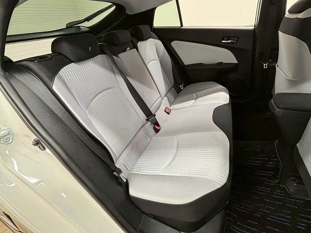 プリウスA 内装他