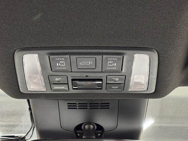 トヨタ&nbsp;ヴォクシーハイブリッドの画像9