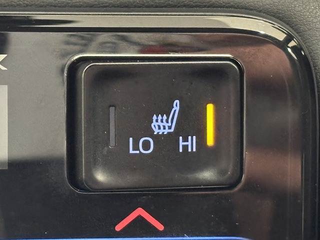 トヨタ&nbsp;ヴォクシーハイブリッドの画像10