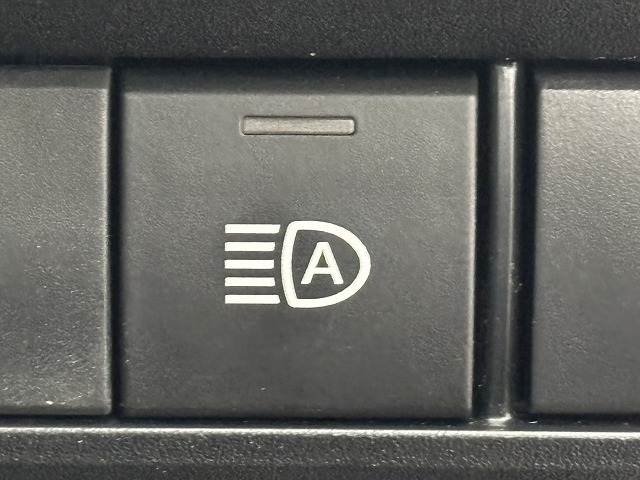 トヨタ&nbsp;ヴォクシーハイブリッドの画像11