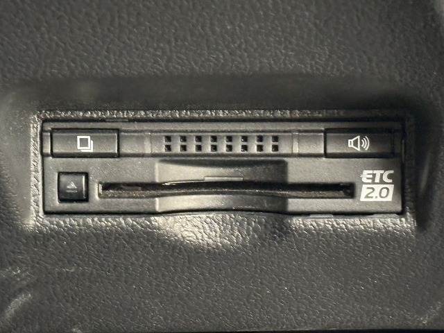 トヨタ&nbsp;プリウスPHVの画像11