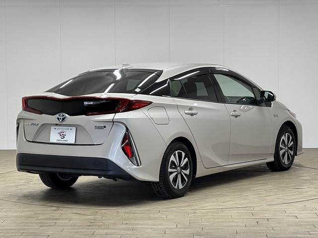 トヨタ&nbsp;プリウスPHVの画像16