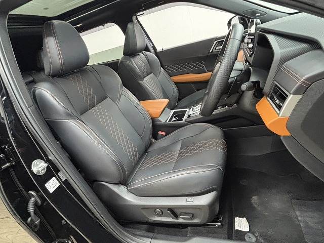 アウトランダーPHEVP 内装他