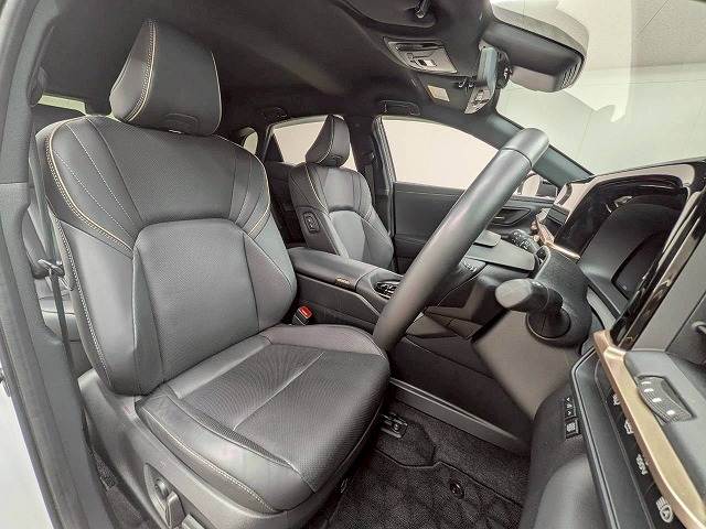 トヨタ&nbsp;クラウンスポーツの画像5