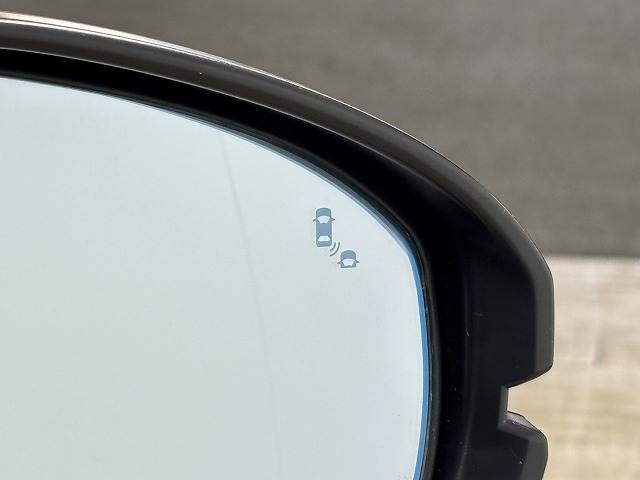 ホンダ ヴェゼルハイブリッドの画像8