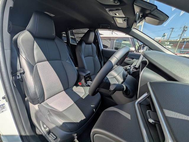 カローラクロスHYBRID Z 内装他