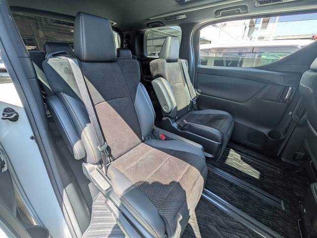 ヴェルファイア□Z“GOLDEN EYES” 内装他