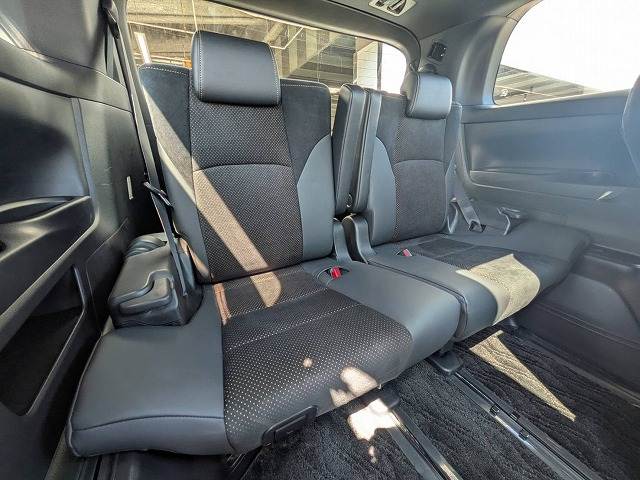 トヨタ&nbsp;ヴェルファイアの画像7