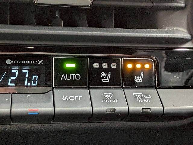 トヨタ クラウンクロスオーバーの画像8