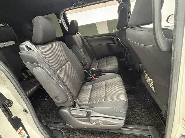 ヴォクシーハイブリッド□ZS“煌” 内装他