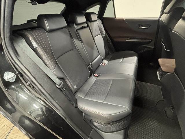 ハリアーハイブリッドZ “Leather Package” 内装他