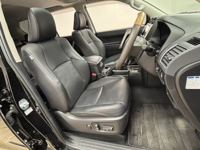 トヨタ&nbsp;ランドクルーザープラドの画像5