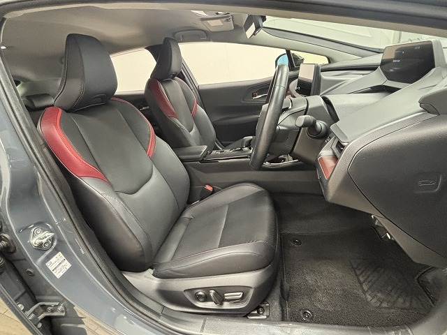 プリウスZ 内装他