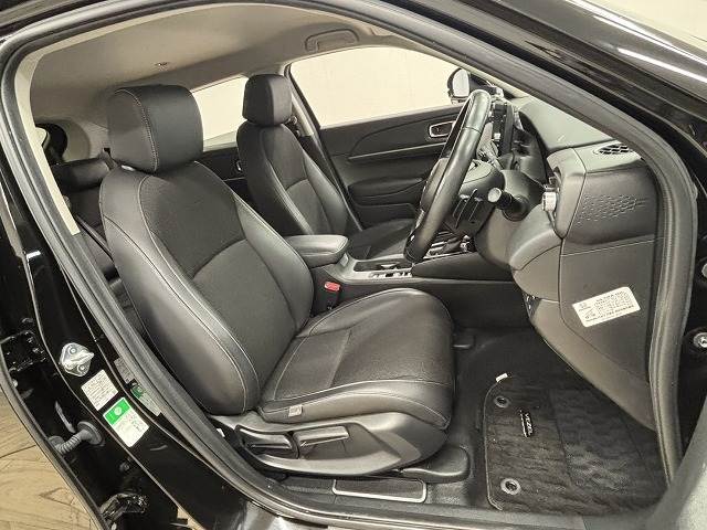 ヴェゼルハイブリッドe:HEV Z 内装他