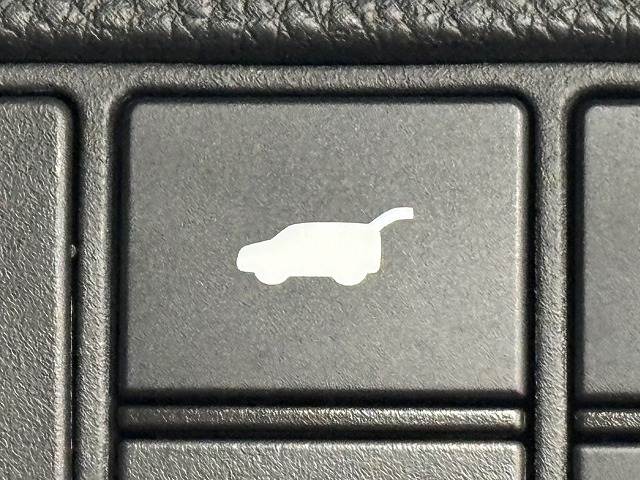 ホンダ&nbsp;ヴェゼルハイブリッドの画像9